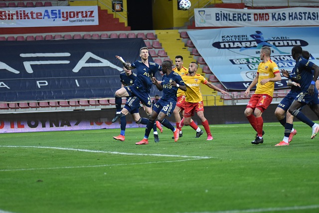 TA：拜仁不太可能6500万欧买断雅克松，切尔西认为他价值很高