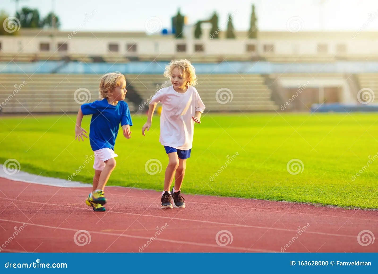 绿帽哥独家：斯洛特帅位告险，部分核心球员对其战术感到困惑