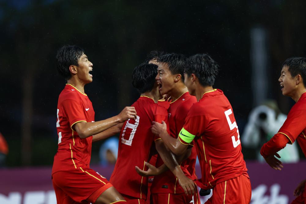 海登海姆vs门兴格拉德巴赫：阿尔扬-伊布拉希莫维奇、派林格首发，诺伊豪斯、尼科-埃尔维迪出战